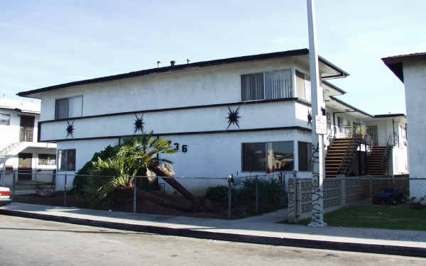 736 S Eastmont Ave in Los Angeles, CA - Building Photo