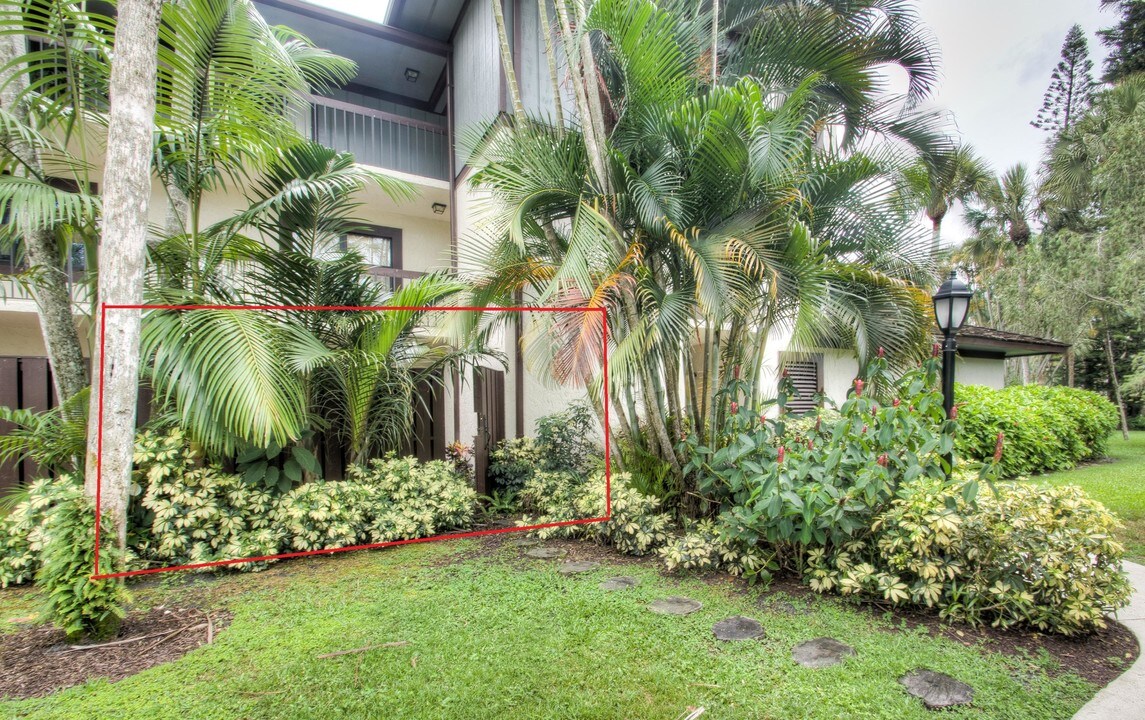 13362 Polo Rd W-Unit -102 in Wellington, FL - Building Photo