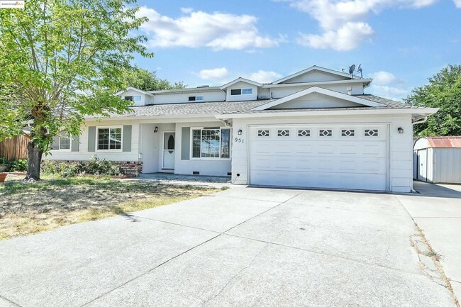 property at 951 Lexington Pl