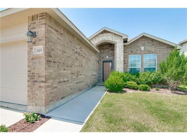 825 Sheryn Dr in Burleson, TX - Building Photo - Building Photo