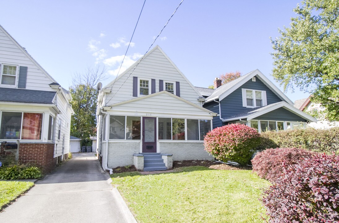 3531 Hazelhurst Ave in Toledo, OH - Building Photo