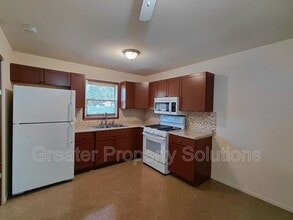 1663 Robin Ln in Lowell, IN - Building Photo - Building Photo