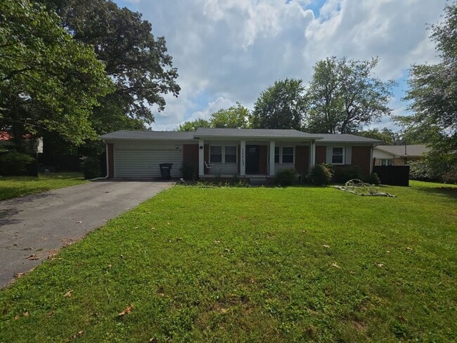 property at 1213 Park Dr