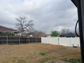 603 Cypresscliff Dr in San Antonio, TX - Building Photo - Building Photo