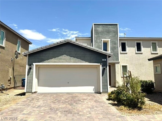 43 Heathrow Lake Ave