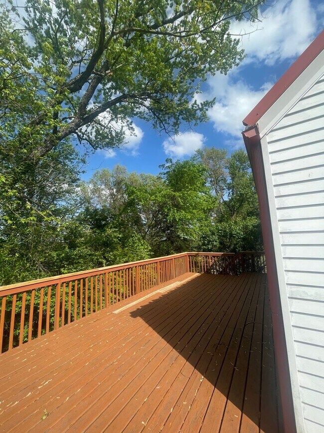 3135 Ridgeway Dr in South Park, PA - Building Photo - Building Photo