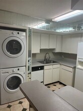 10811 Richmond Ave. in Houston, TX - Building Photo - Building Photo