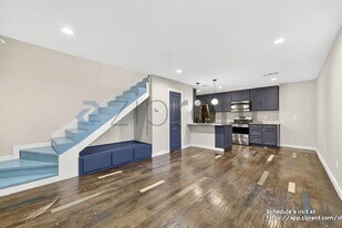 12834 Midway Rd in Dallas, TX - Building Photo