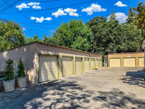 2055 Santa Rosa Ave in Altadena, CA - Building Photo - Building Photo