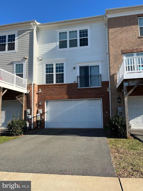 8886 Orchard Ln in Manassas, VA - Building Photo - Building Photo