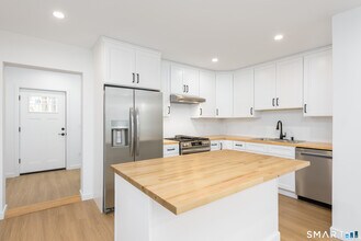 28 Townsend St in New Haven, CT - Building Photo - Building Photo