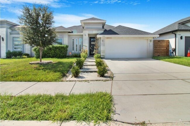 5701 Oriole Ave in McAllen, TX - Building Photo - Building Photo
