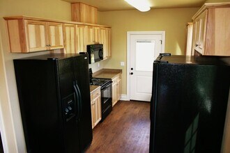 1375 NW Dream Pl in Corvallis, OR - Building Photo - Building Photo