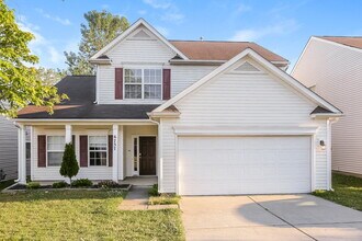 6737 Sequoia Hills Dr in Harrisburg, NC - Building Photo - Building Photo