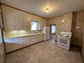 18 Maple St in Helper, UT - Building Photo - Building Photo