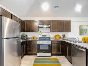27220 Washington St in Port Charlotte, FL - Building Photo - Building Photo