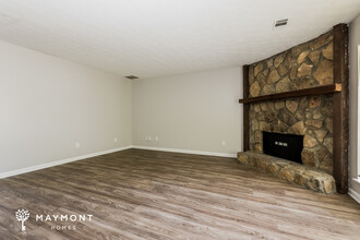 516 Hamlin Trce in Riverdale, GA - Building Photo - Building Photo