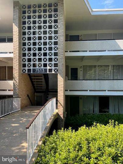 7513 Spring Lake Dr in Bethesda, MD - Building Photo