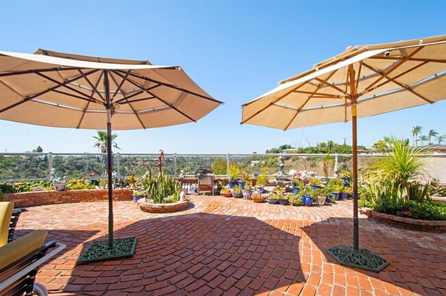 5617 Dorothy Way