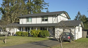 13605 107th Avenue Ct E in Puyallup, WA - Building Photo