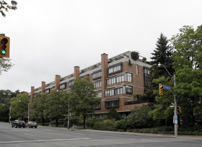 The Oaklands in Toronto, ON - Building Photo - Building Photo