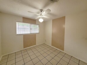12111 Pompano Ln in Houston, TX - Foto de edificio - Building Photo