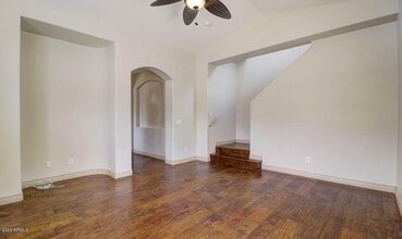 2347 W Dusty Wren Dr in Phoenix, AZ - Building Photo - Building Photo