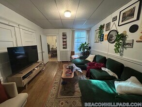 31 Temple St, Unit 3F in Boston, MA - Building Photo - Building Photo