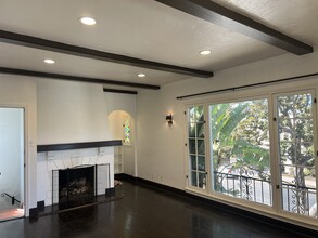 1614 Cimarron St in Los Angeles, CA - Building Photo - Building Photo