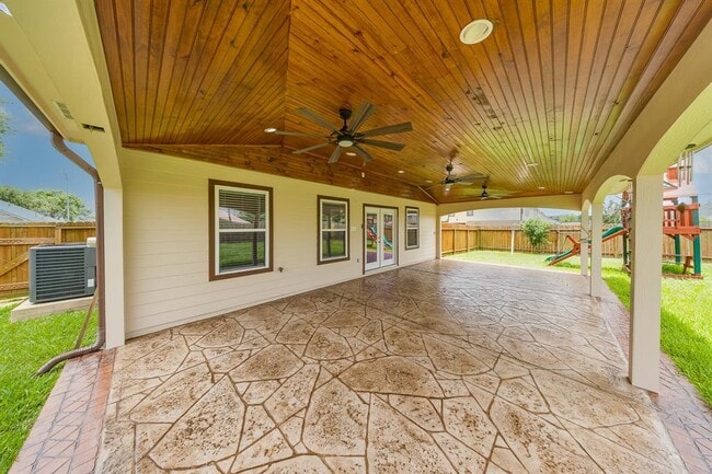 property at 1122 Reedpoint Dr