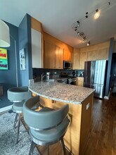 33 W Ontario St in Chicago, IL - Building Photo - Building Photo
