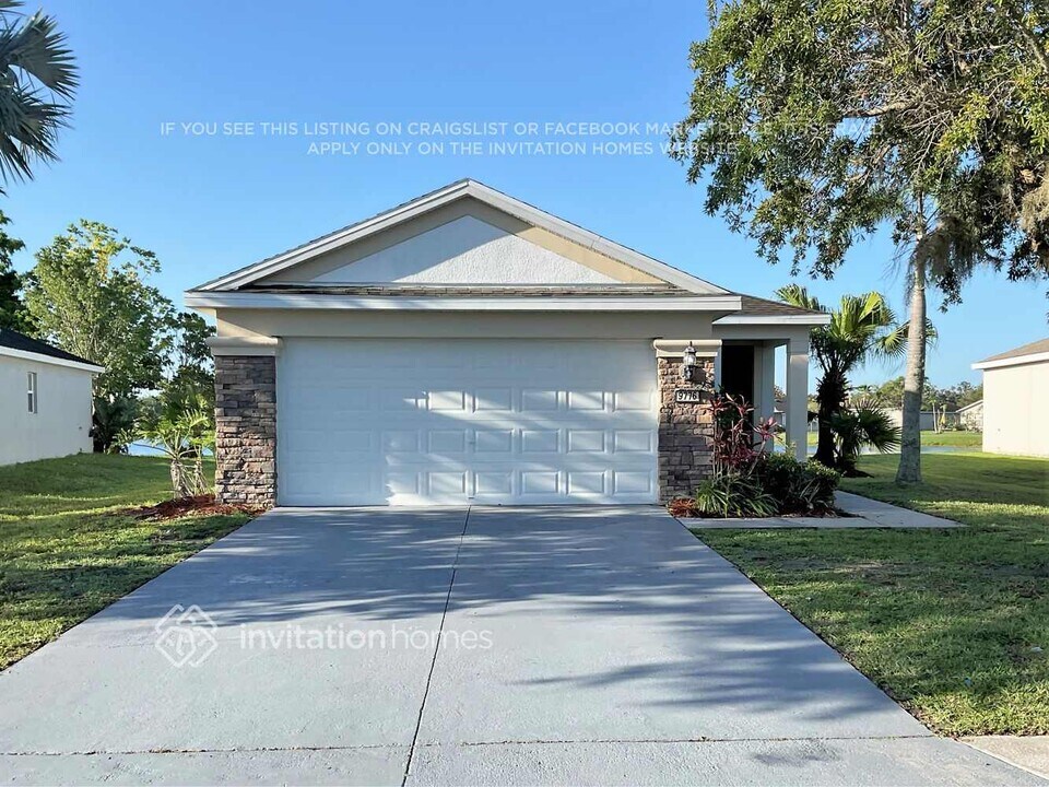 9776 50th St Cir E in Parrish, FL - Building Photo