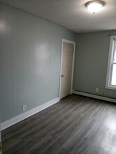 17 Alley St-Unit -2 in Lynn, MA - Building Photo - Building Photo