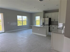 3105 66th St W in Lehigh Acres, FL - Building Photo - Building Photo