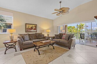 15571 Bellamar Dr in Ft. Myers, FL - Building Photo - Building Photo