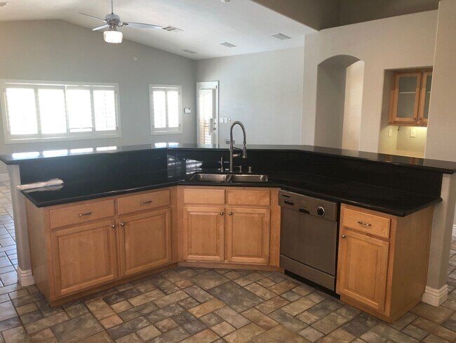 2917 Tropicbird Dr in North Las Vegas, NV - Building Photo - Building Photo