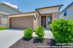 13206 Edith Gdns in San Antonio, TX - Foto de edificio