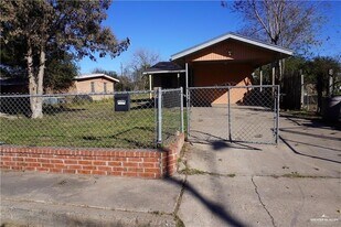406 S 10th St in Donna, TX - Building Photo