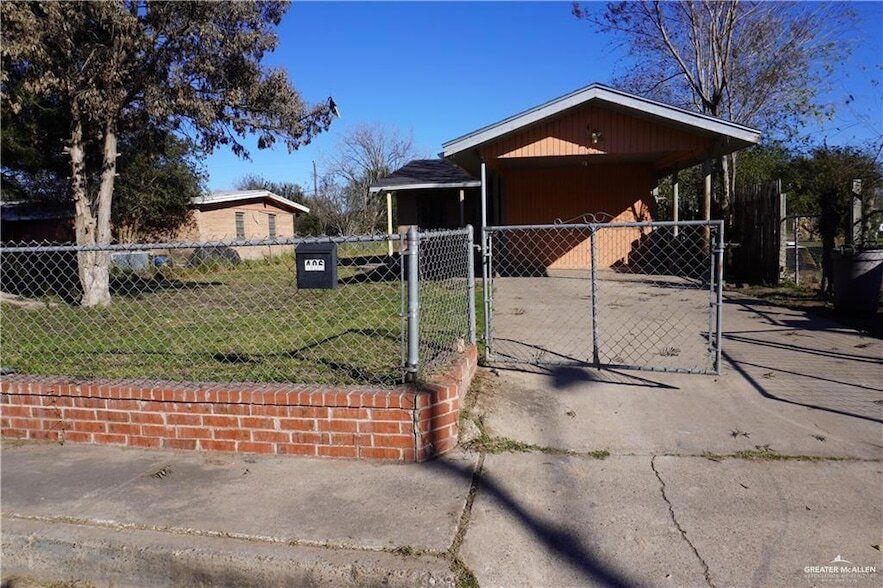 406 S 10th St in Donna, TX - Foto de edificio