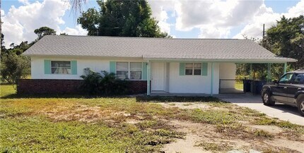 434 Buena Vista Blvd in Ft. Myers, FL - Building Photo - Building Photo