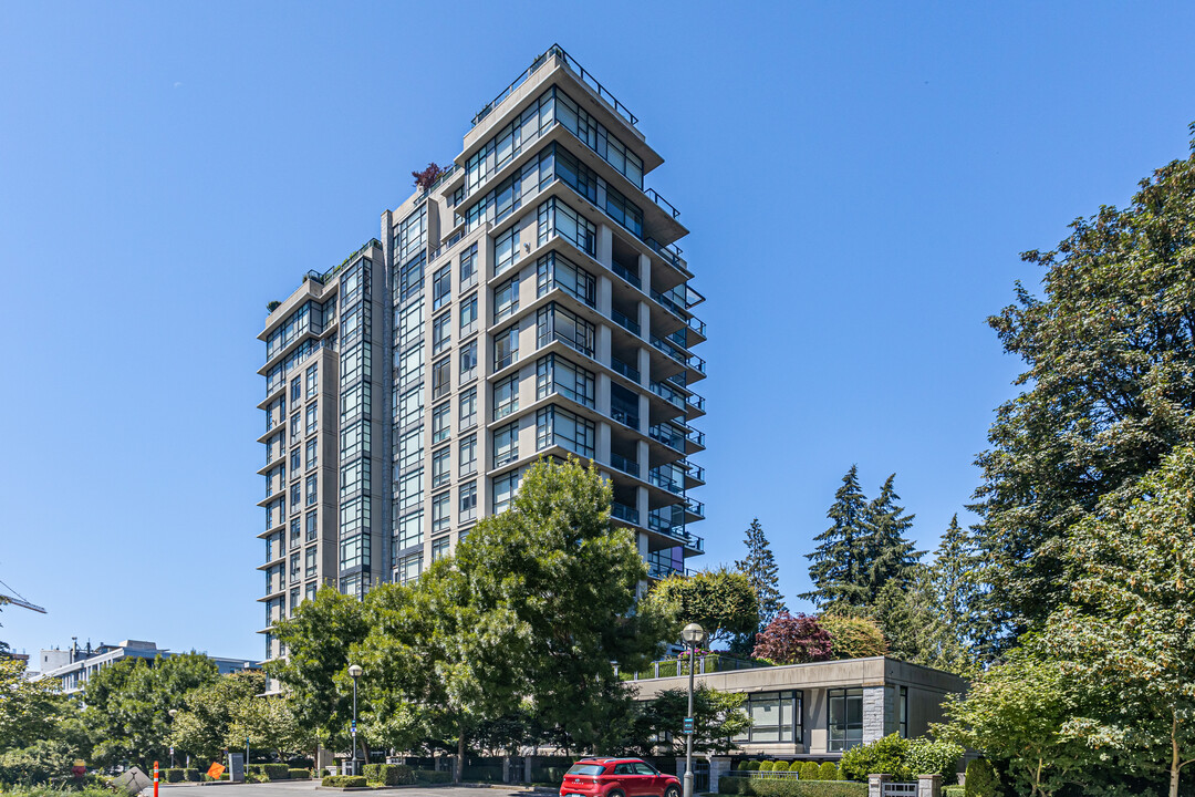 CORUS in Vancouver, BC - Building Photo