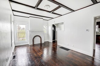 4521 Greenleaf Dr in Dayton, OH - Building Photo - Building Photo