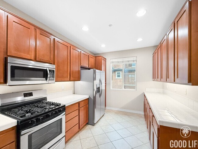 property at 1604 Yellow Pine Pl