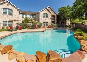 Saddle Creek in Kyle, TX - Building Photo