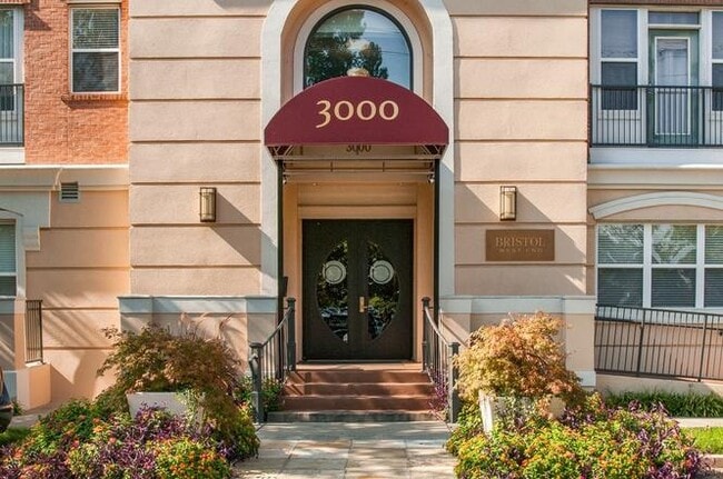 property at 3000 Vanderbilt Pl