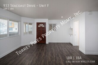 933 Seacoast Dr-Unit -Unit F in Imperial Beach, CA - Building Photo - Building Photo