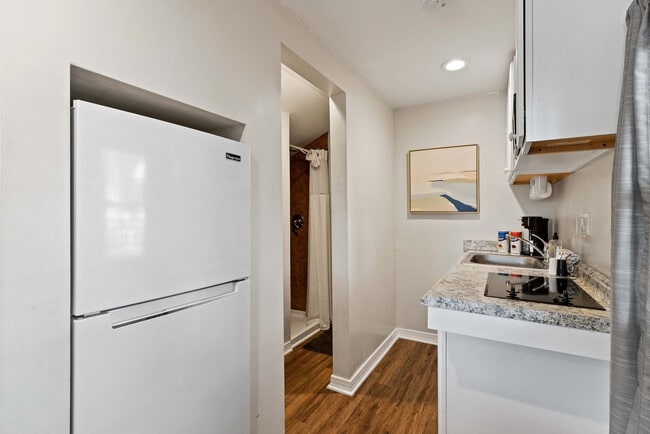 110 Eglin Pkwy SE in Fort Walton Beach, FL - Building Photo - Building Photo