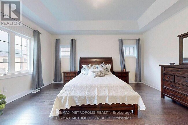 100 Ballantyne Blvd in Vaughan, ON - Building Photo - Building Photo