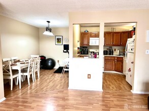 465 Northam Dr in North Brunswick, NJ - Building Photo - Building Photo