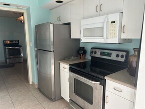 3100 NE 49th St in Fort Lauderdale, FL - Building Photo - Building Photo